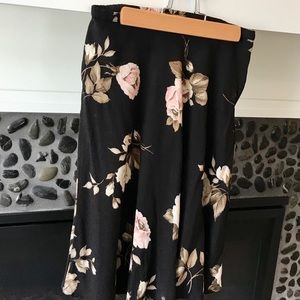 Vintage 90s Knee-length Skirt - size medium